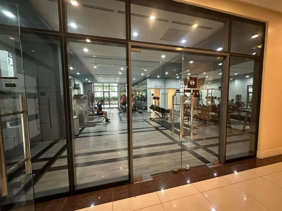 McKinley 1BR near VeniceGrandCanal FiberWiFi
