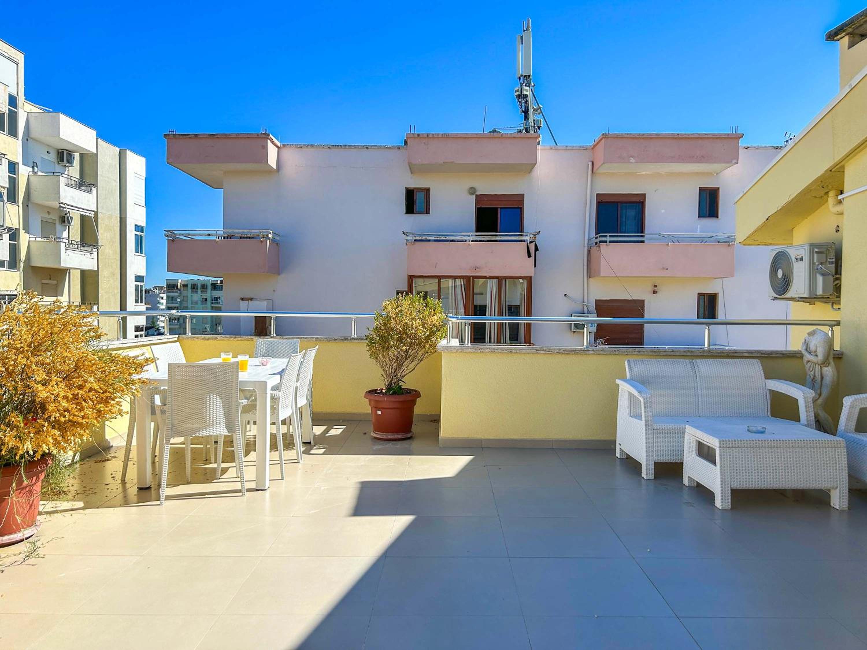 Apartment with terrace 1321