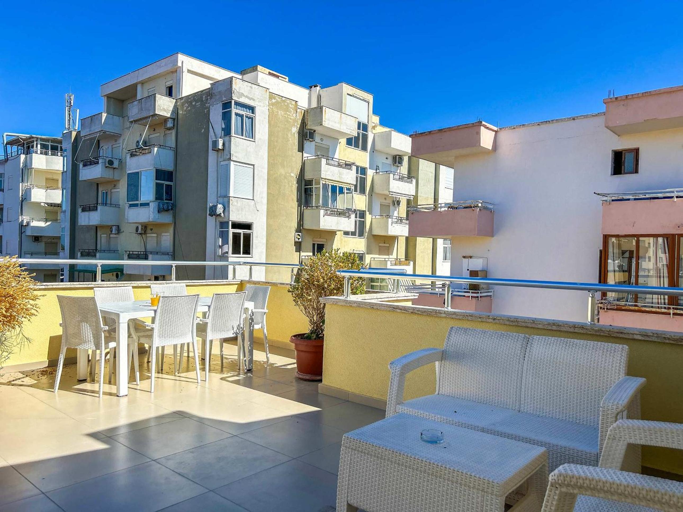 Apartment with terrace 1321