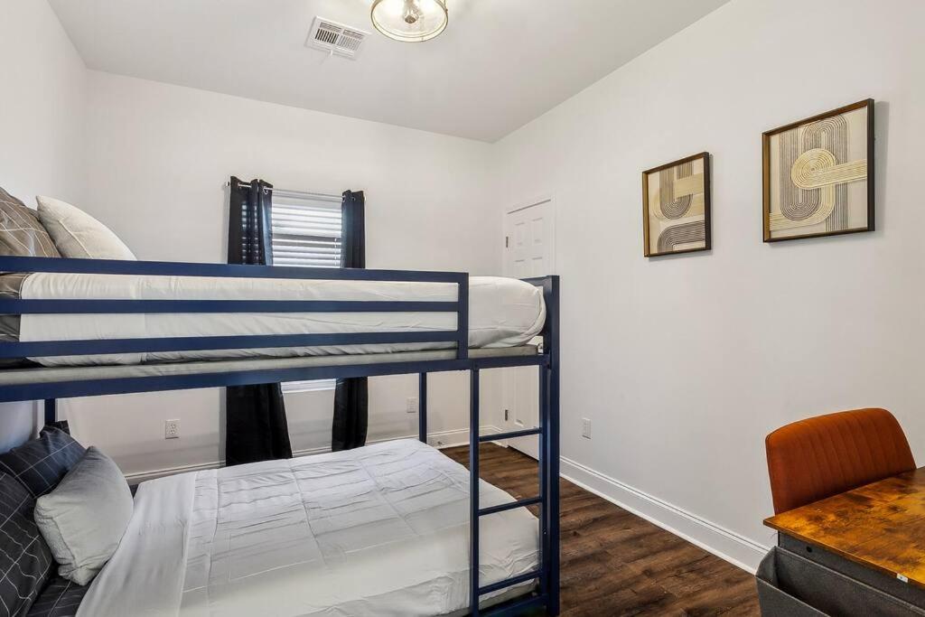 Charming Oasis in NOLA view 5