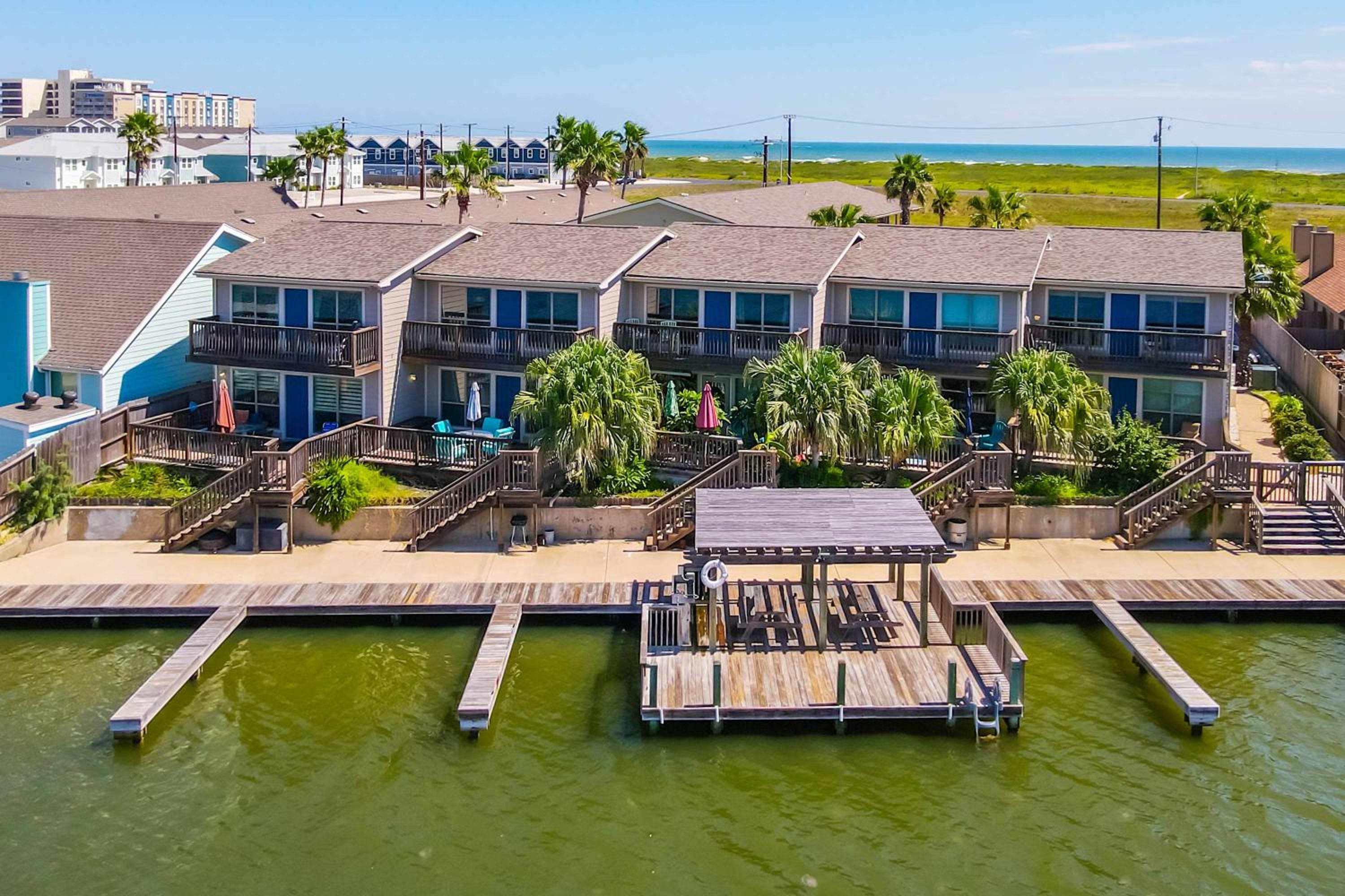 Upscale Waterfront- Private Patio Fish Pier view 5