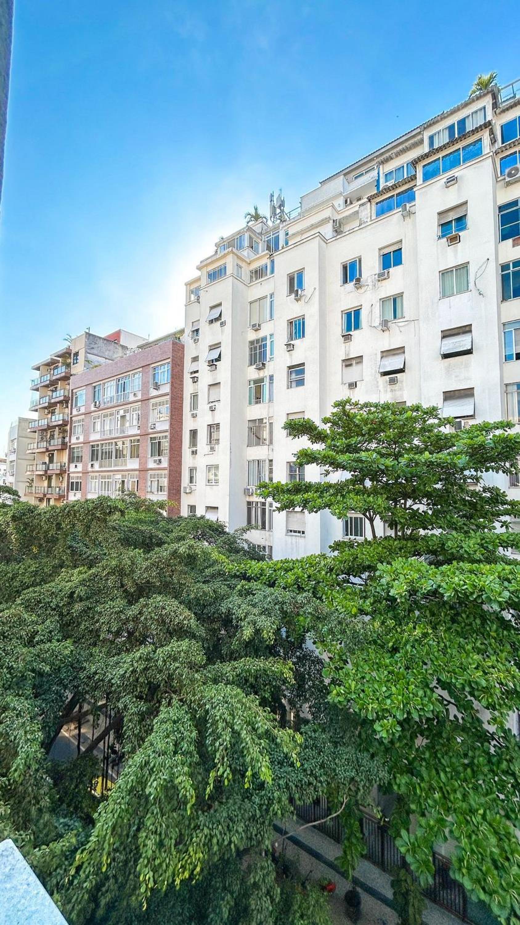 Modern flat in Ipanema