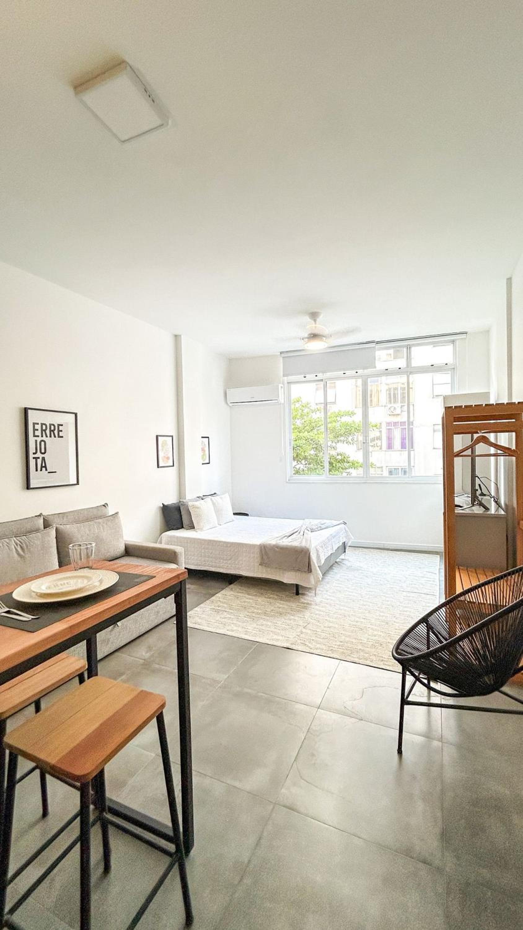 Modern flat in Ipanema
