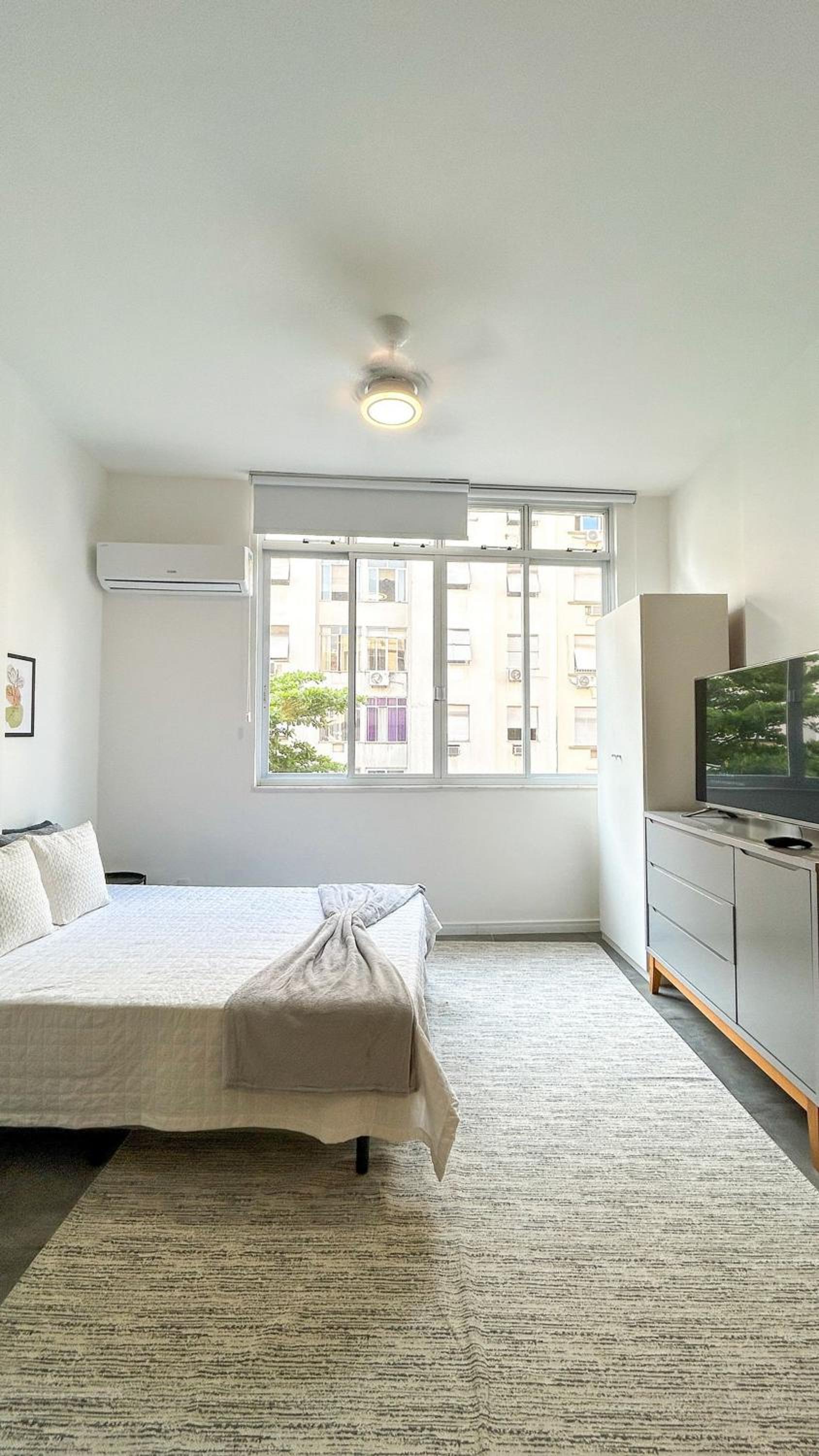 Modern flat in Ipanema