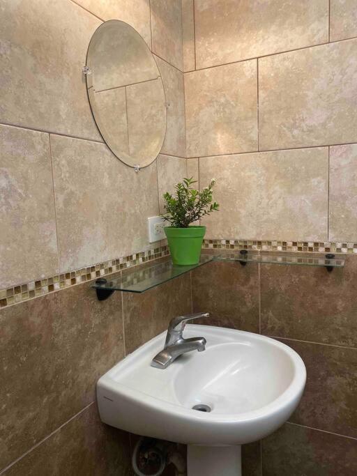 Hermosa Casa con todos los servicios a la mano