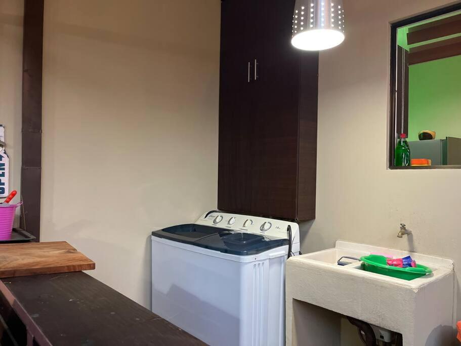 Hermosa Casa con todos los servicios a la mano