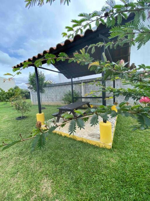 Hermosa Casa con todos los servicios a la mano
