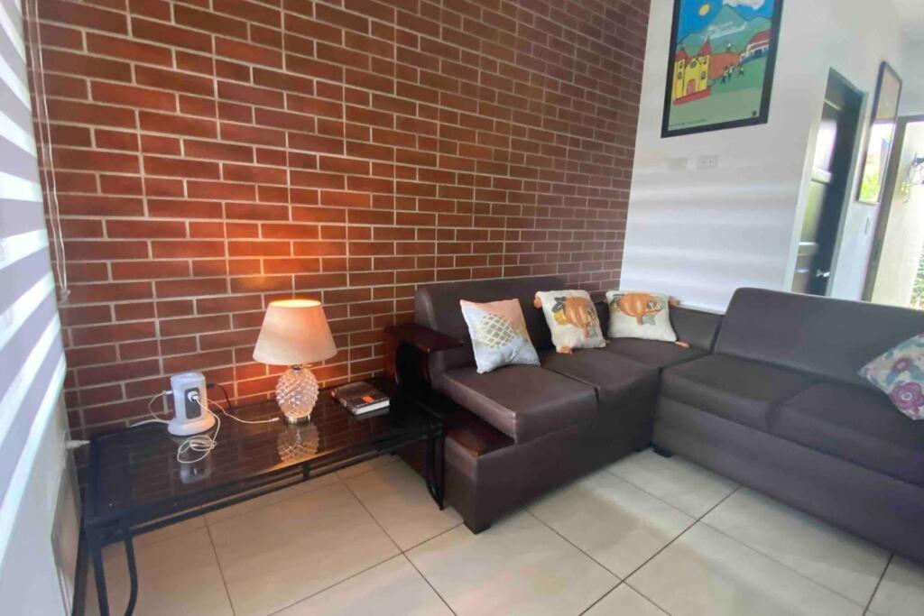 Hermosa Casa con todos los servicios a la mano