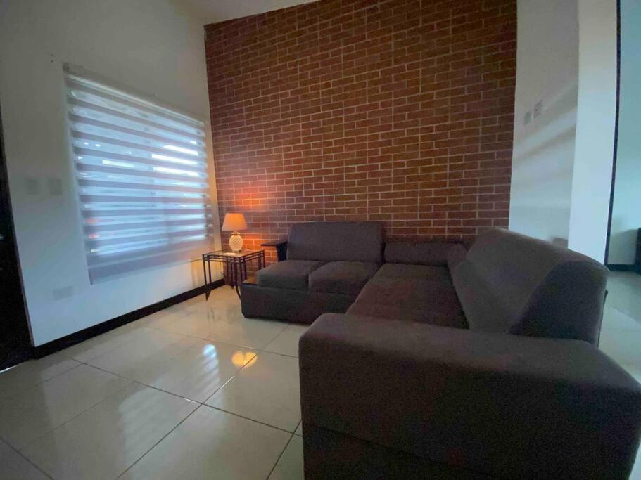 Hermosa Casa con todos los servicios a la mano