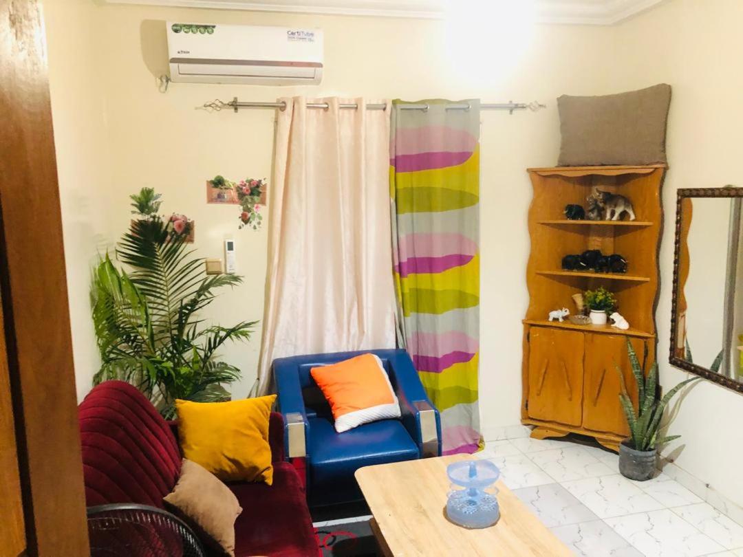 Aklomibla Home