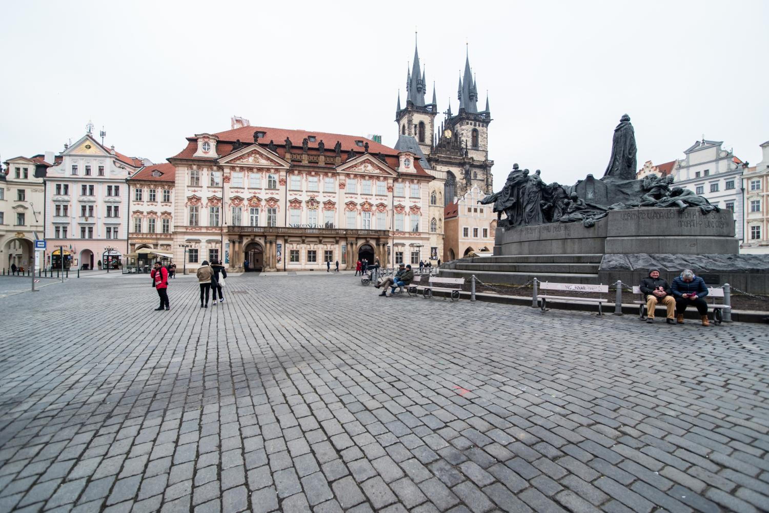 Luxurious two-bedroom in the Old Town
