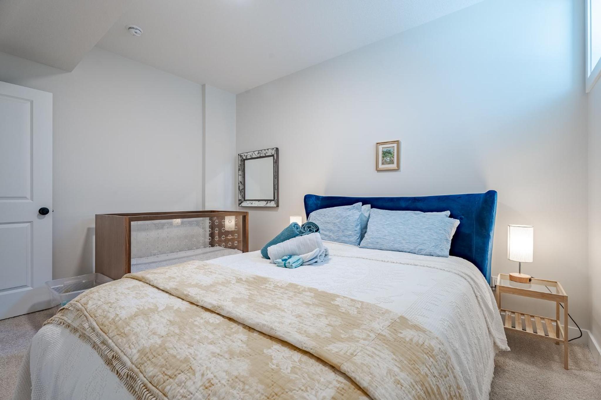 Luxe Suite close to Spruce Meadows