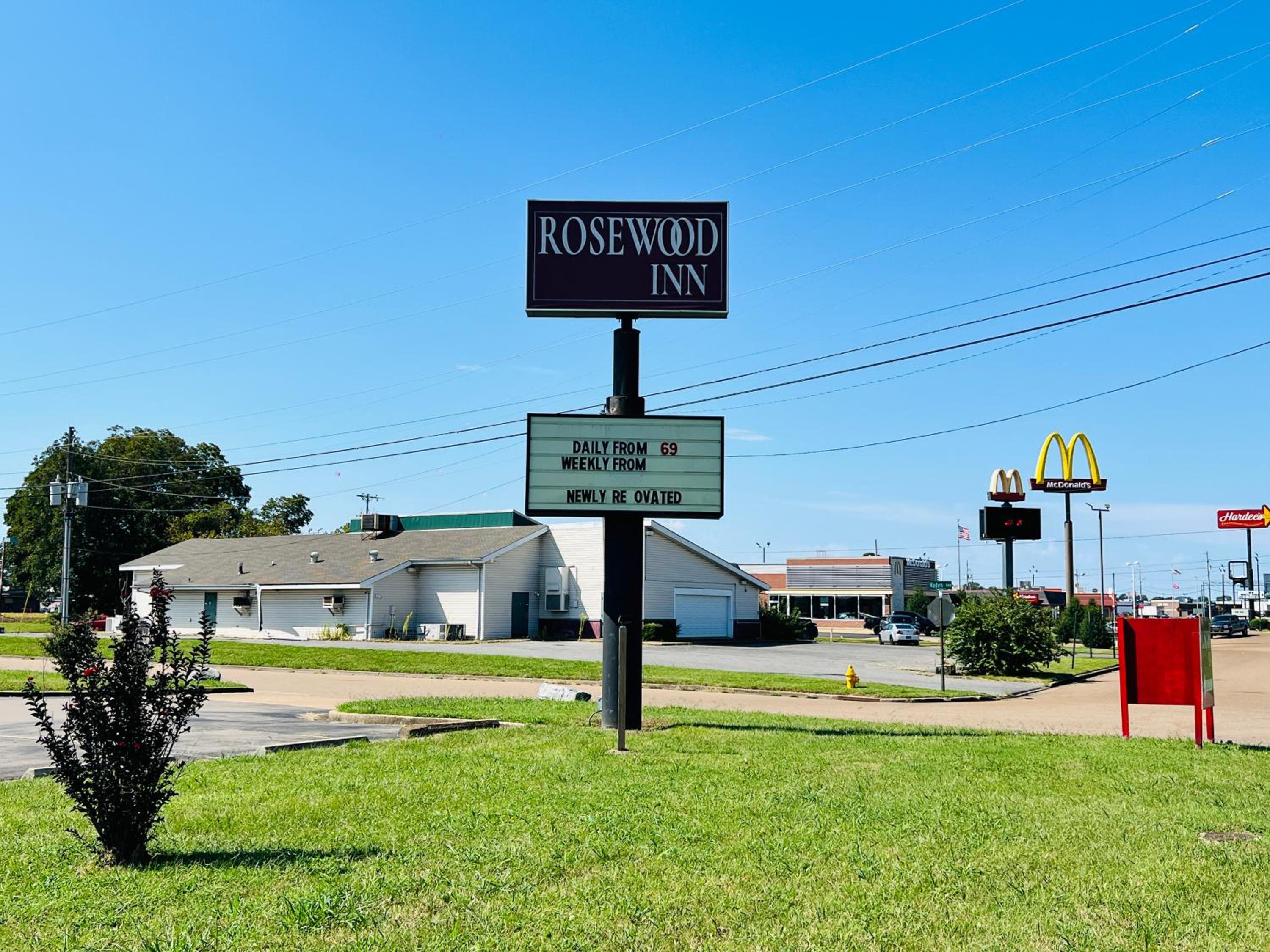 Rosewood Inn By OYO Union City I-69