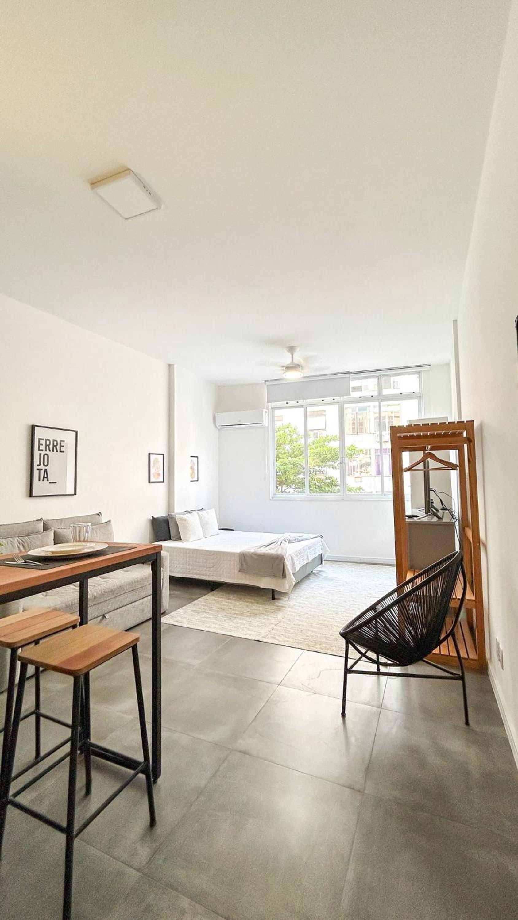 Modern flat in Ipanema