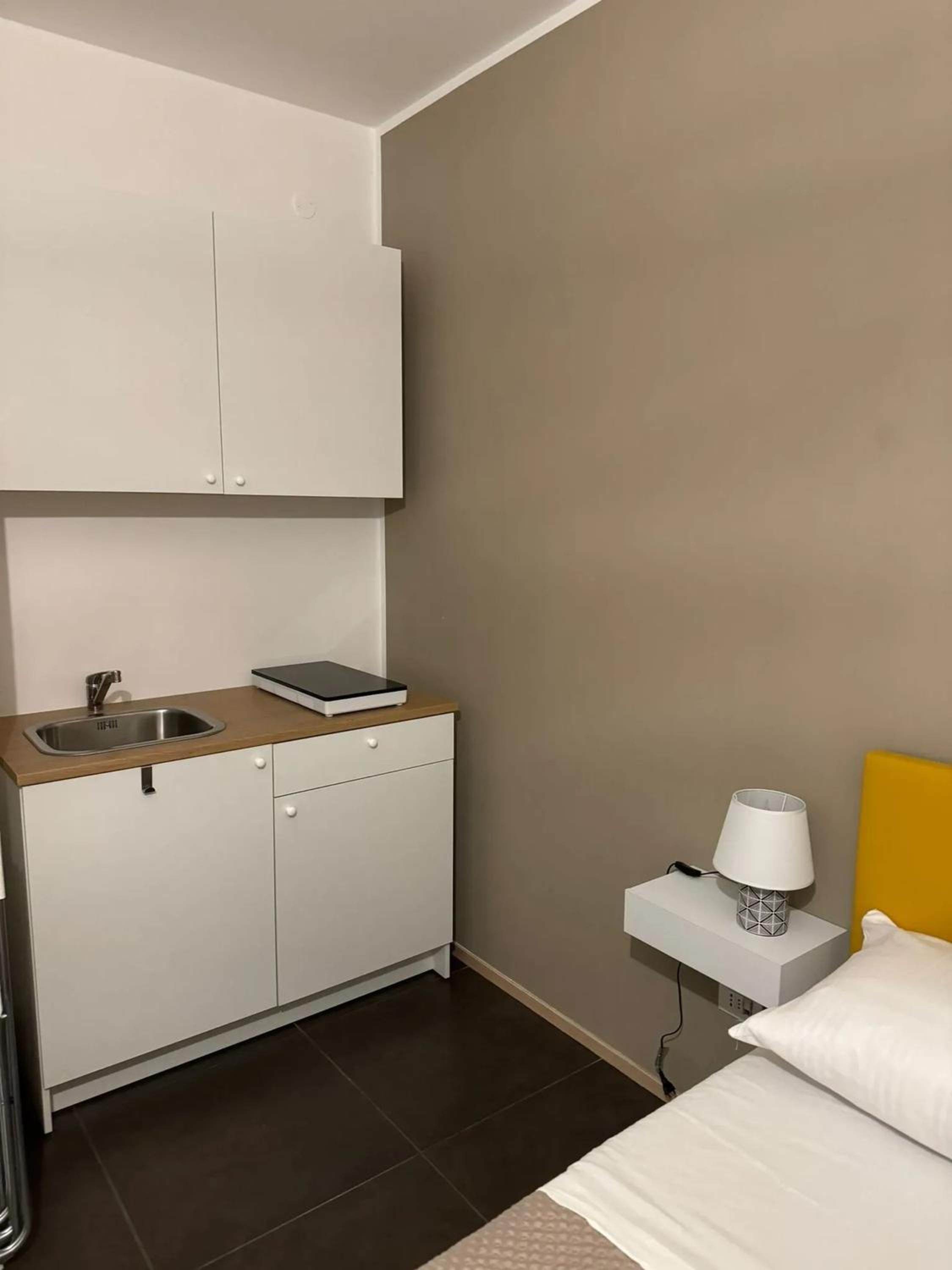 Cozy Studio in Salerno - 20 m² with Terrace view 5