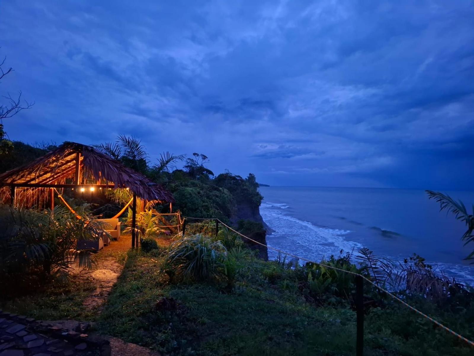 Mangle House Cabañas Ladrilleros