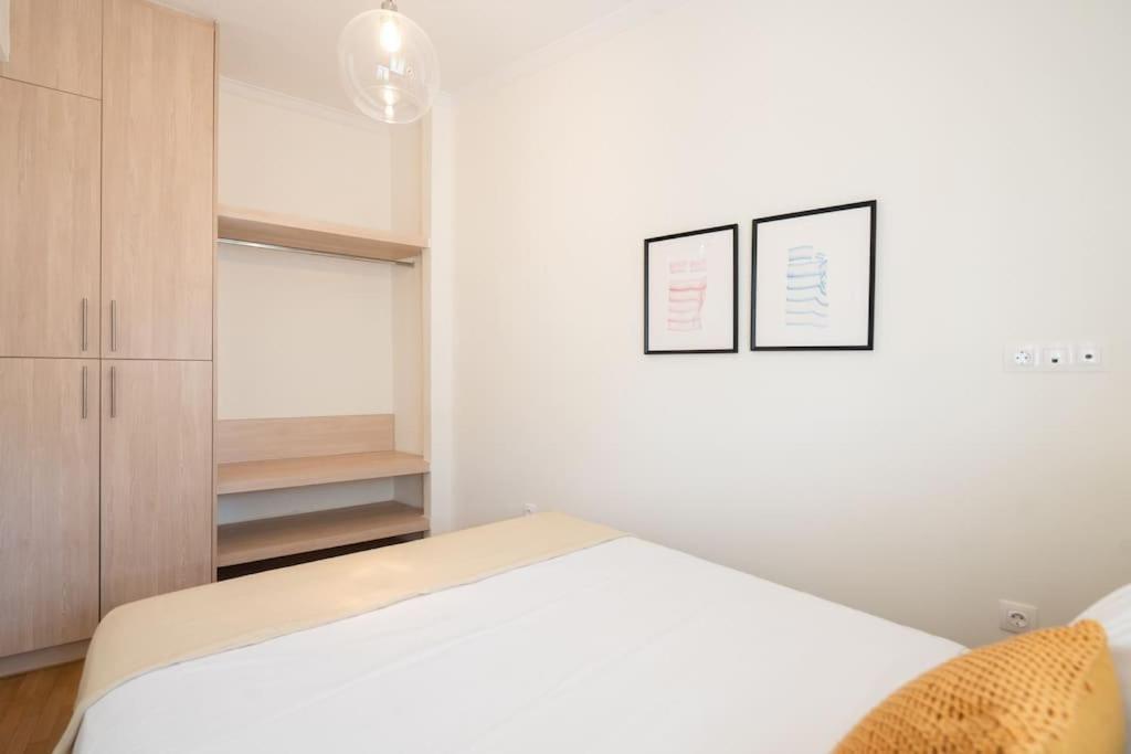1BR Thiseio Charm - 10 Minutes From Acropolis