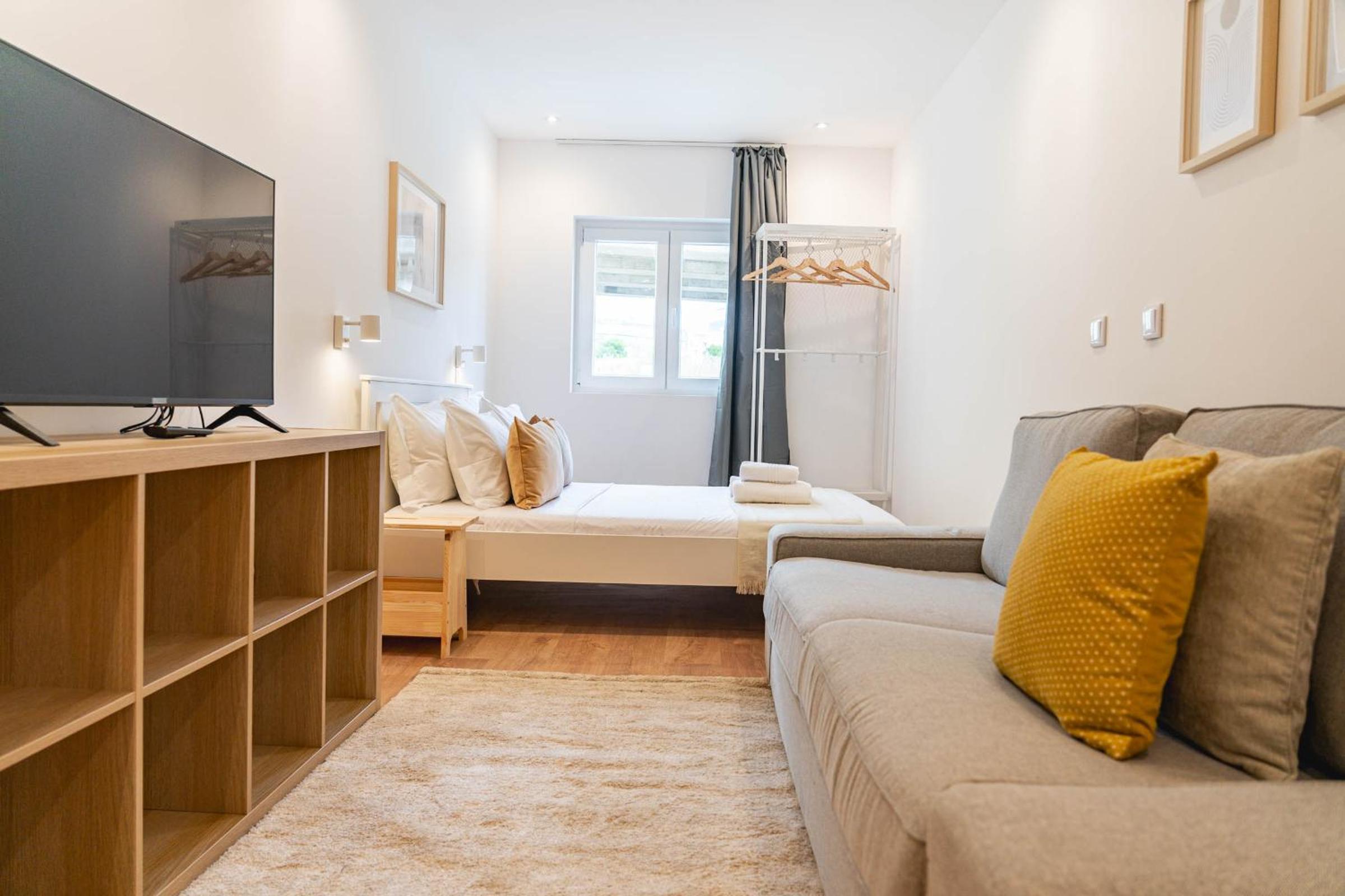 Blue Charm - Campolide Apartments view 5