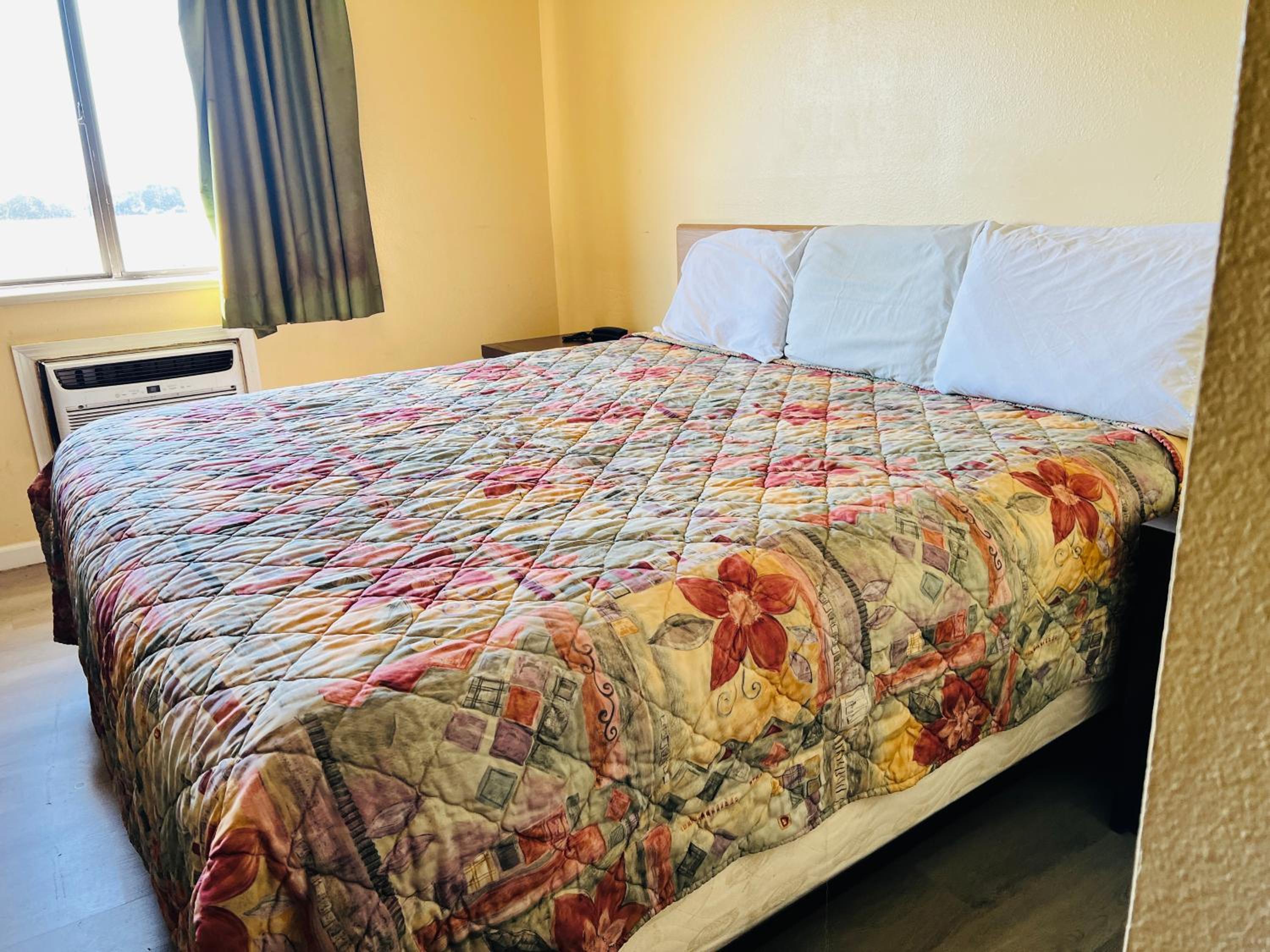 Rosewood Inn By OYO Union City I-69