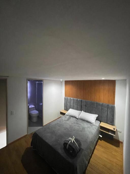 Exclusivo Apartaloft Privado frente Parque Lleras