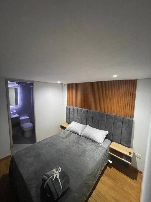Exclusivo Apartaloft Privado frente Parque Lleras