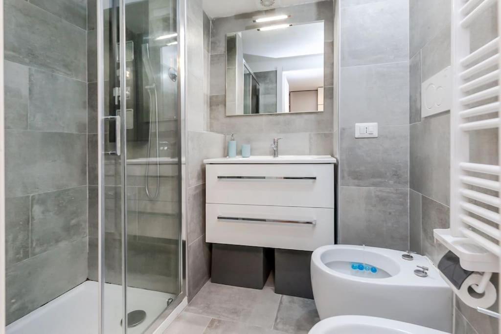 Elegante Pied-à-Terre Stile & Comodità a Milano