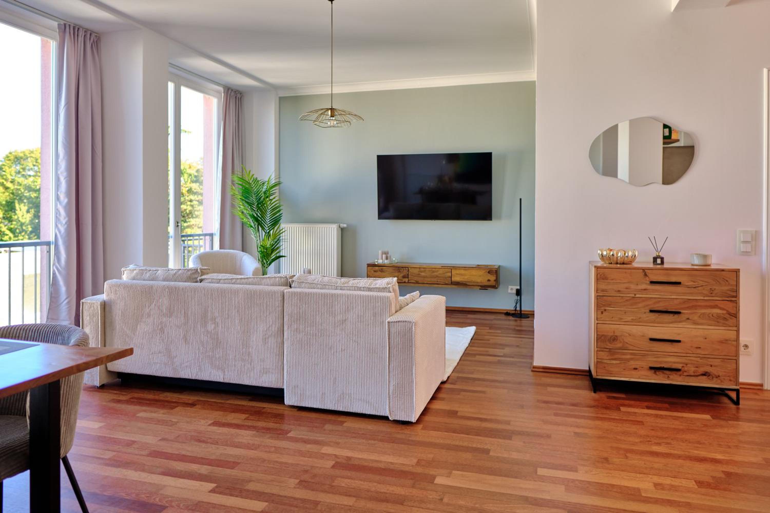 Neuss Vacations - Historisches Deluxe Apartment im Marianum - Property Image 11