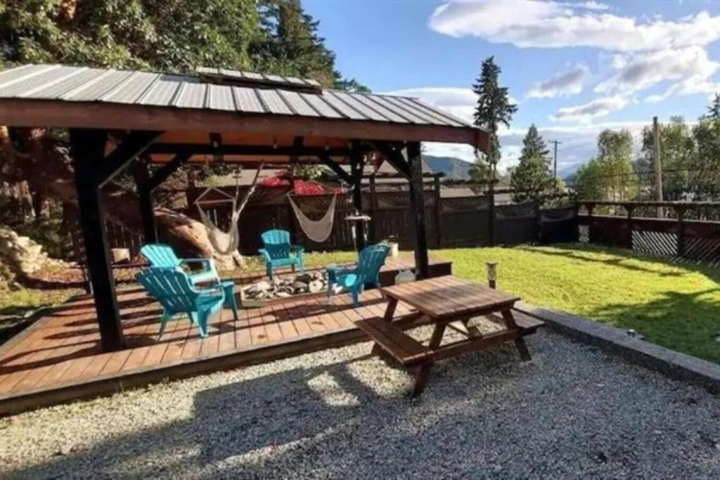 Cowichan Lake Cottages - Youbou