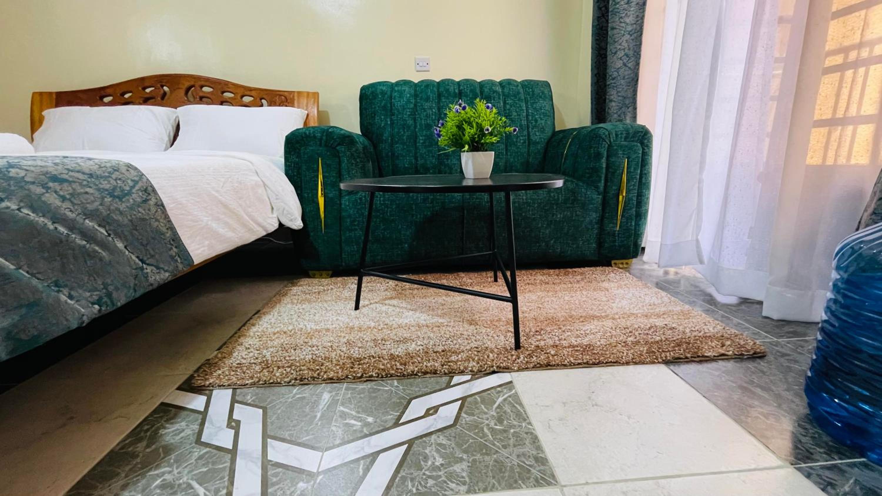 Fully Furnished Studio Apartment at Kamakis Opposite Quickmart view 3