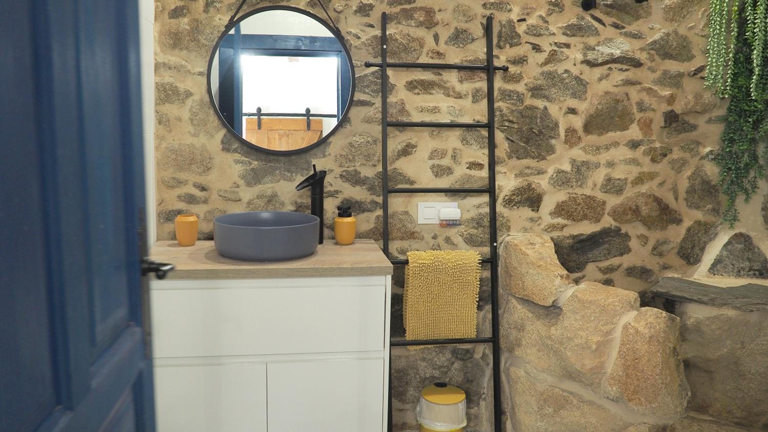 Apartamentos Muralla Sacra