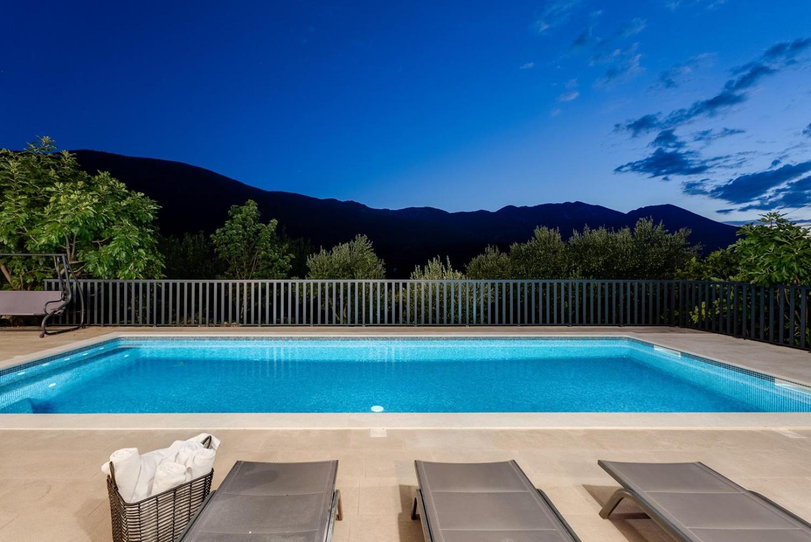 Villa Giro view 5