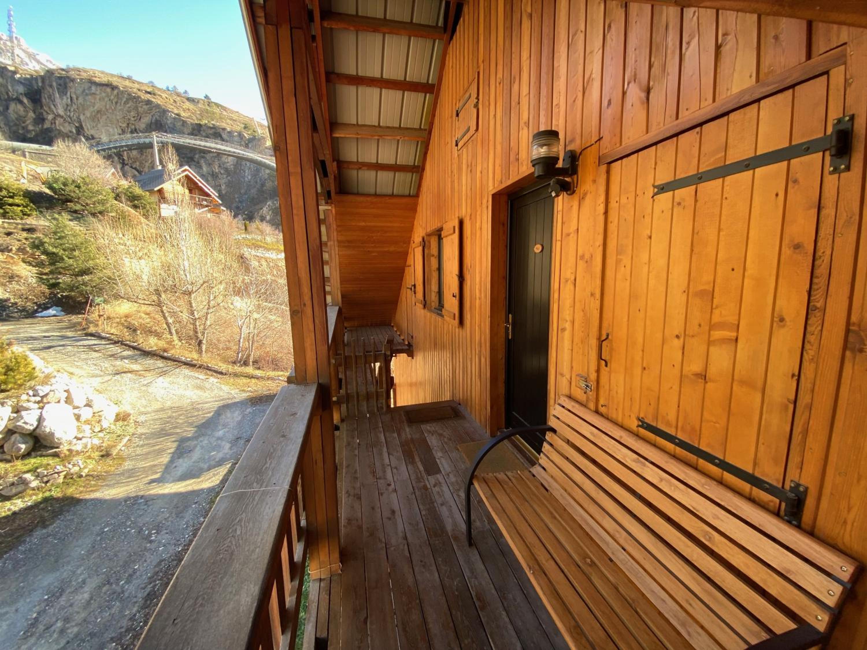 Chalet Inukshuk Vue panoramique Gorges de la Durance Parc des Écrins