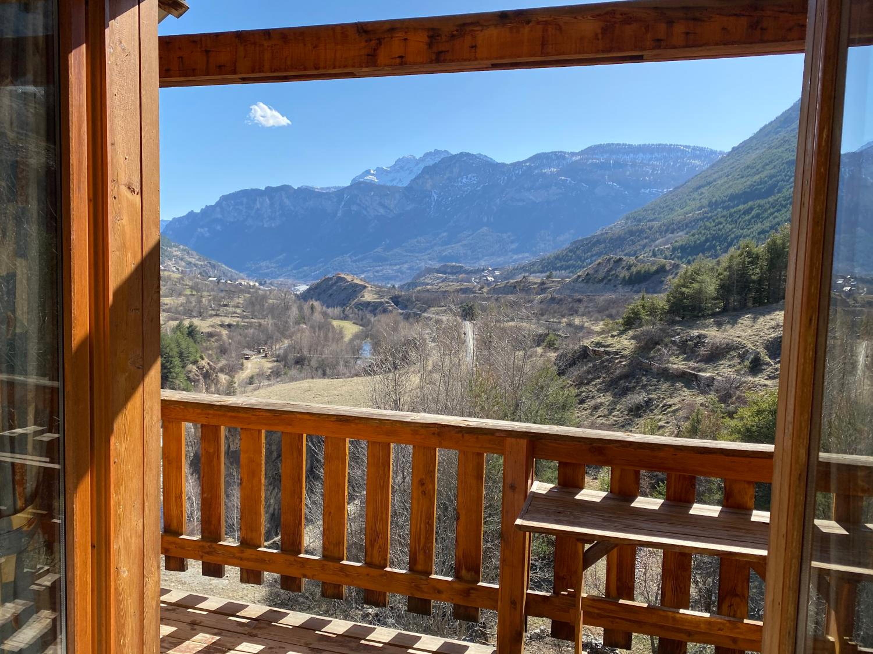 Chalet Inukshuk Vue panoramique Gorges de la Durance Parc des Écrins