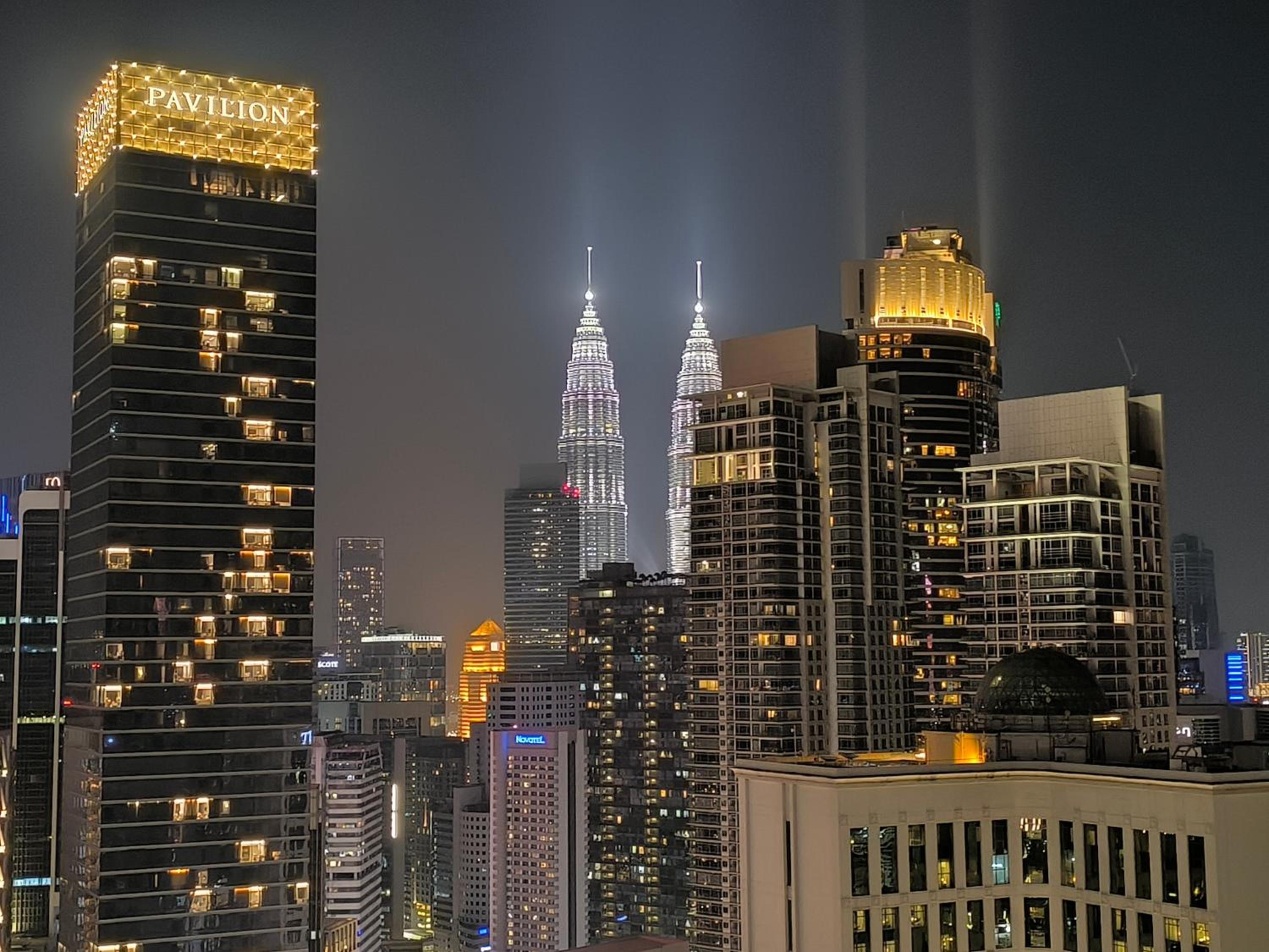 Axon Apartment Bukit Bintang by klcc