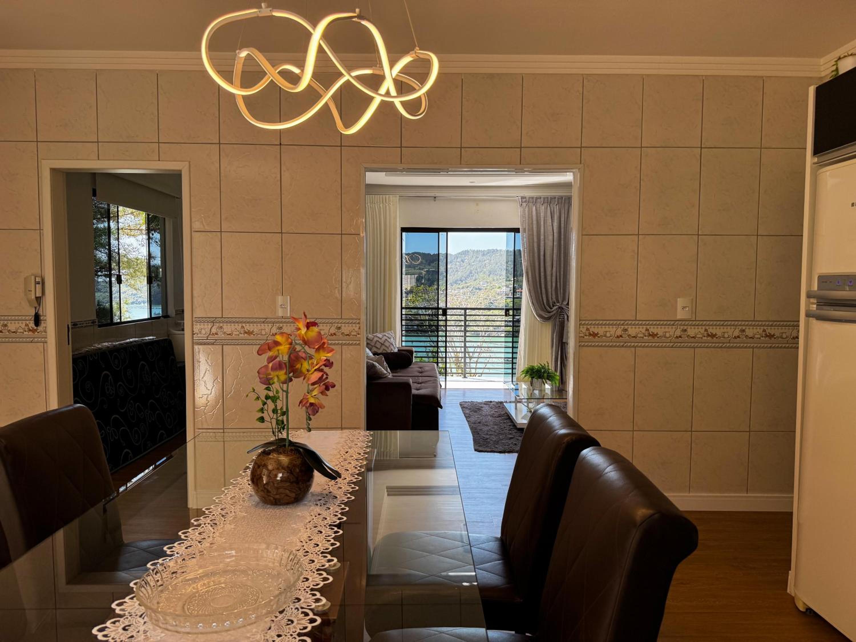 Casa com vista para o mar em Governador Celso Ramos
