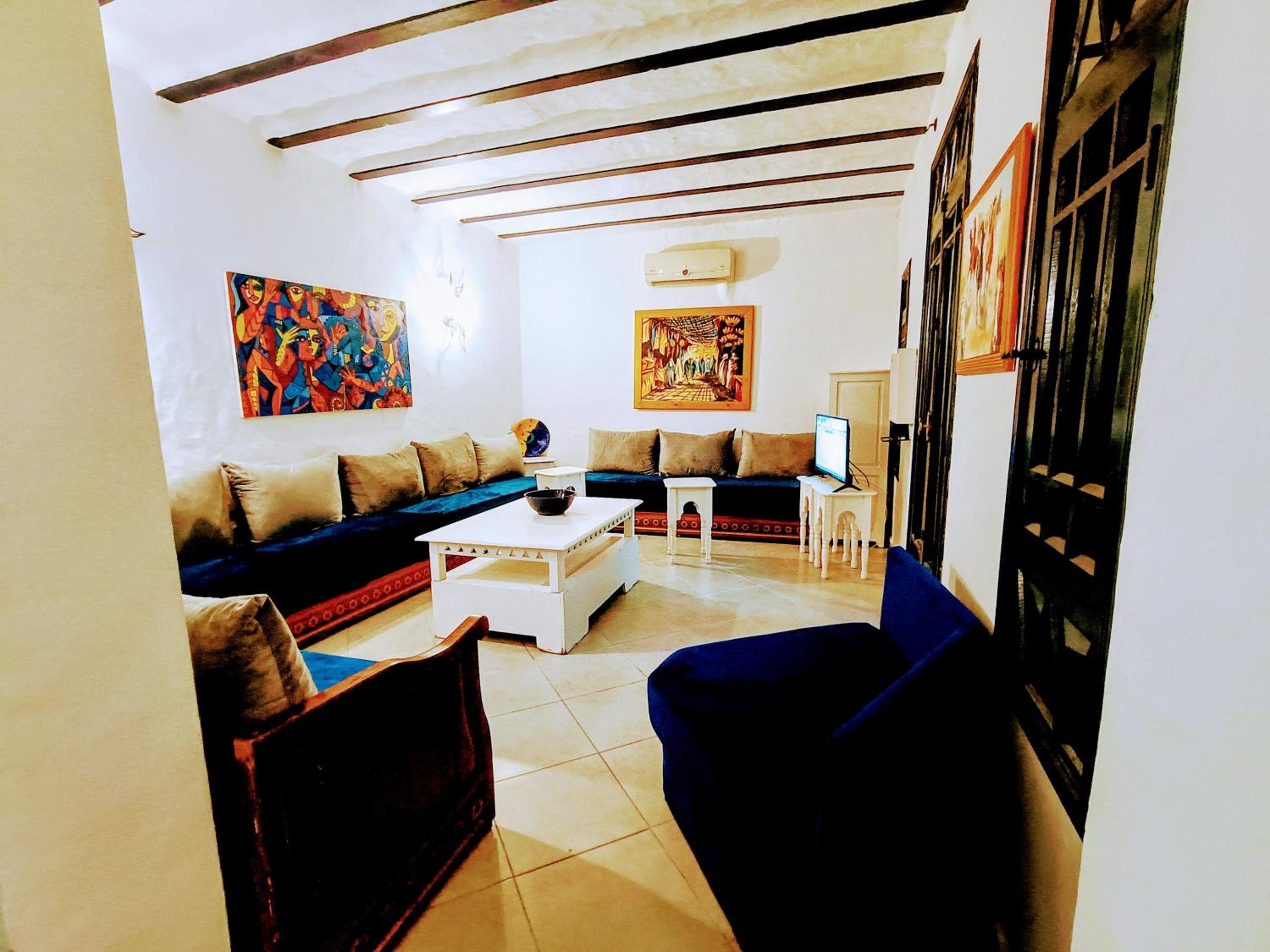 lounge