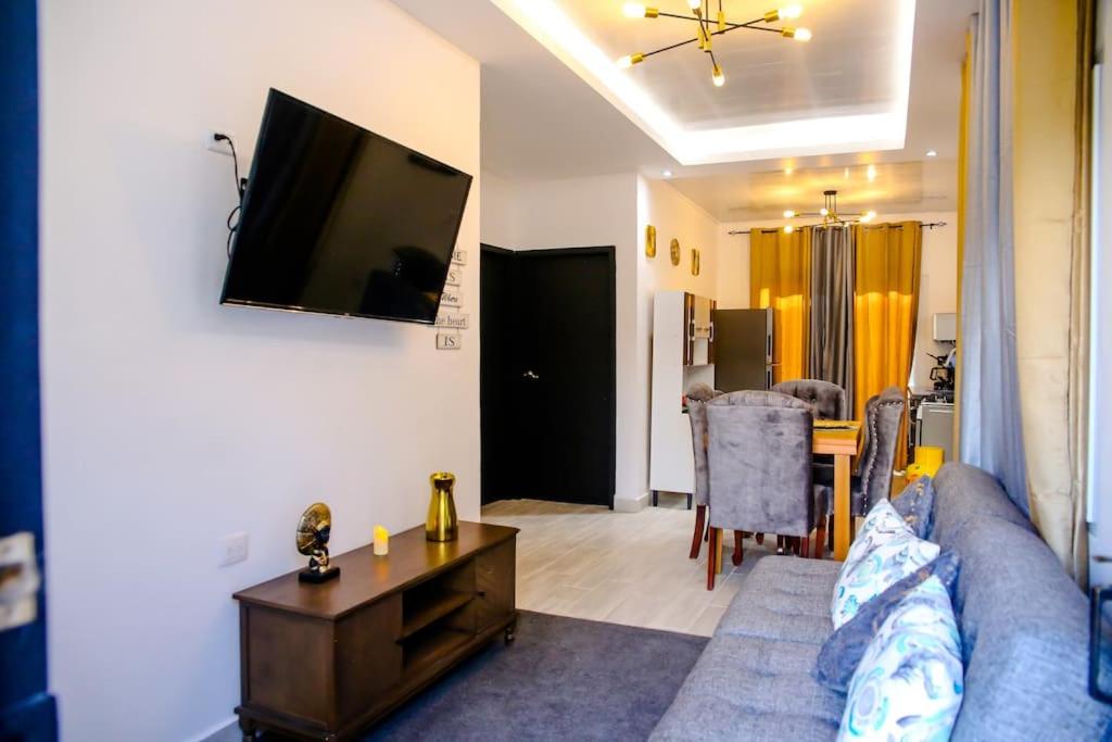 Apartamento Emperatriz De Lujo Cercano al Aeropuerto