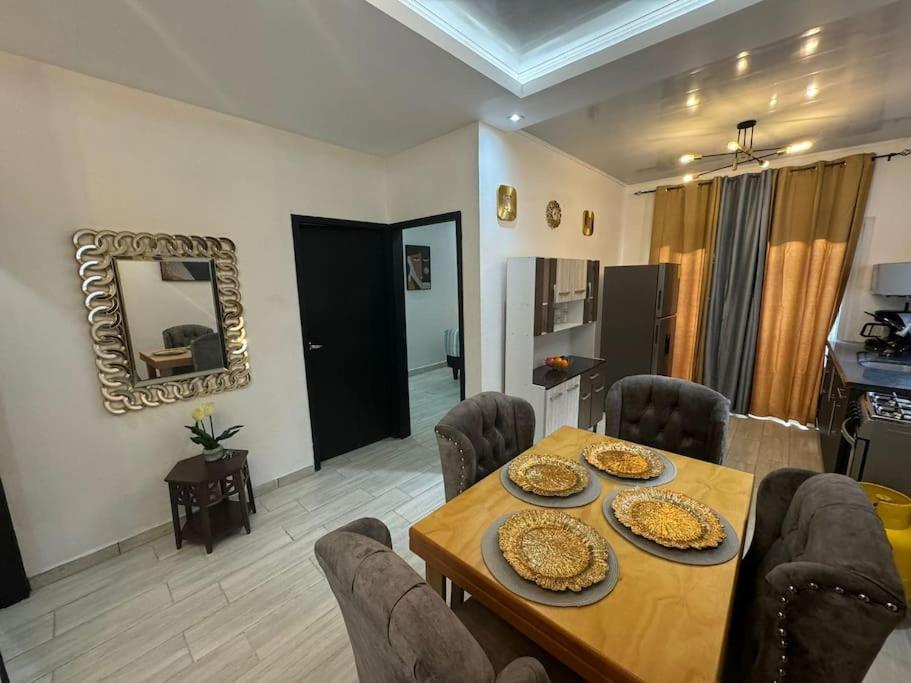 Apartamento Emperatriz De Lujo Cercano al Aeropuerto