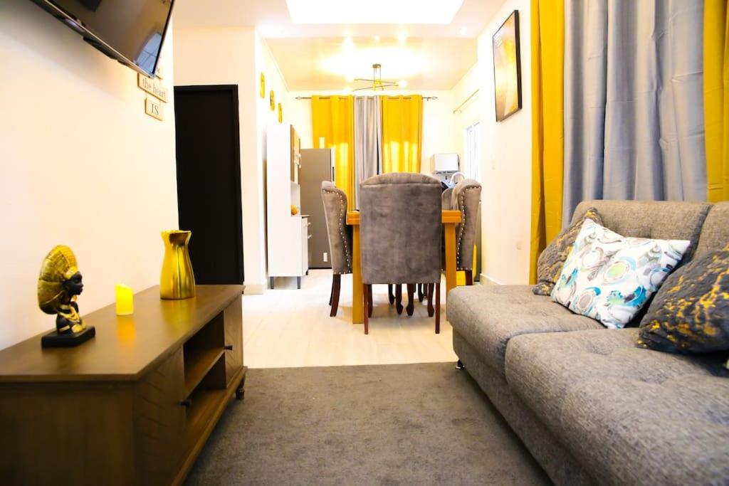 Apartamento Emperatriz De Lujo Cercano al Aeropuerto