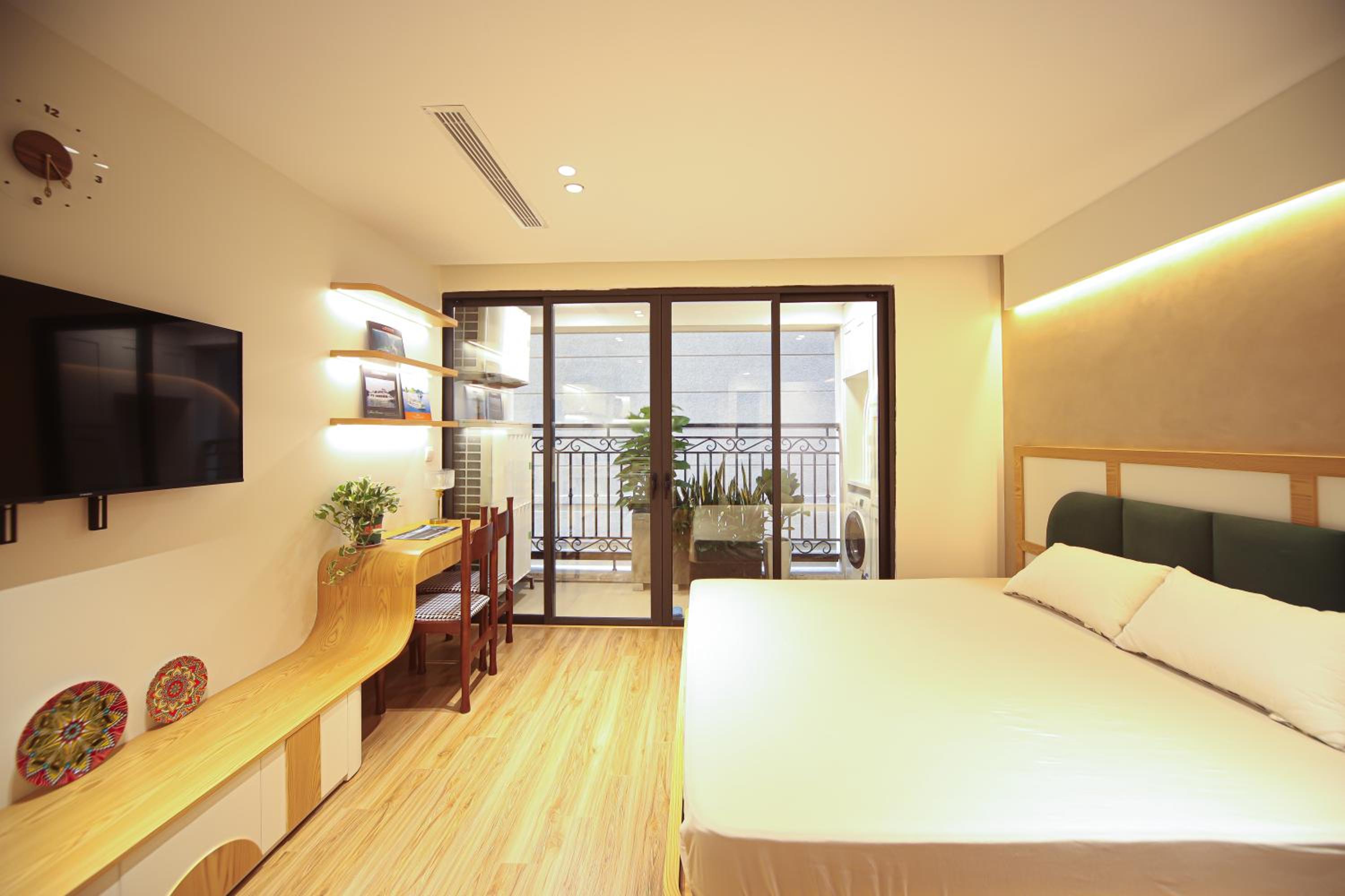 Moon Corner at Westlake, Duplex w bath, 5min to Lotte Mall