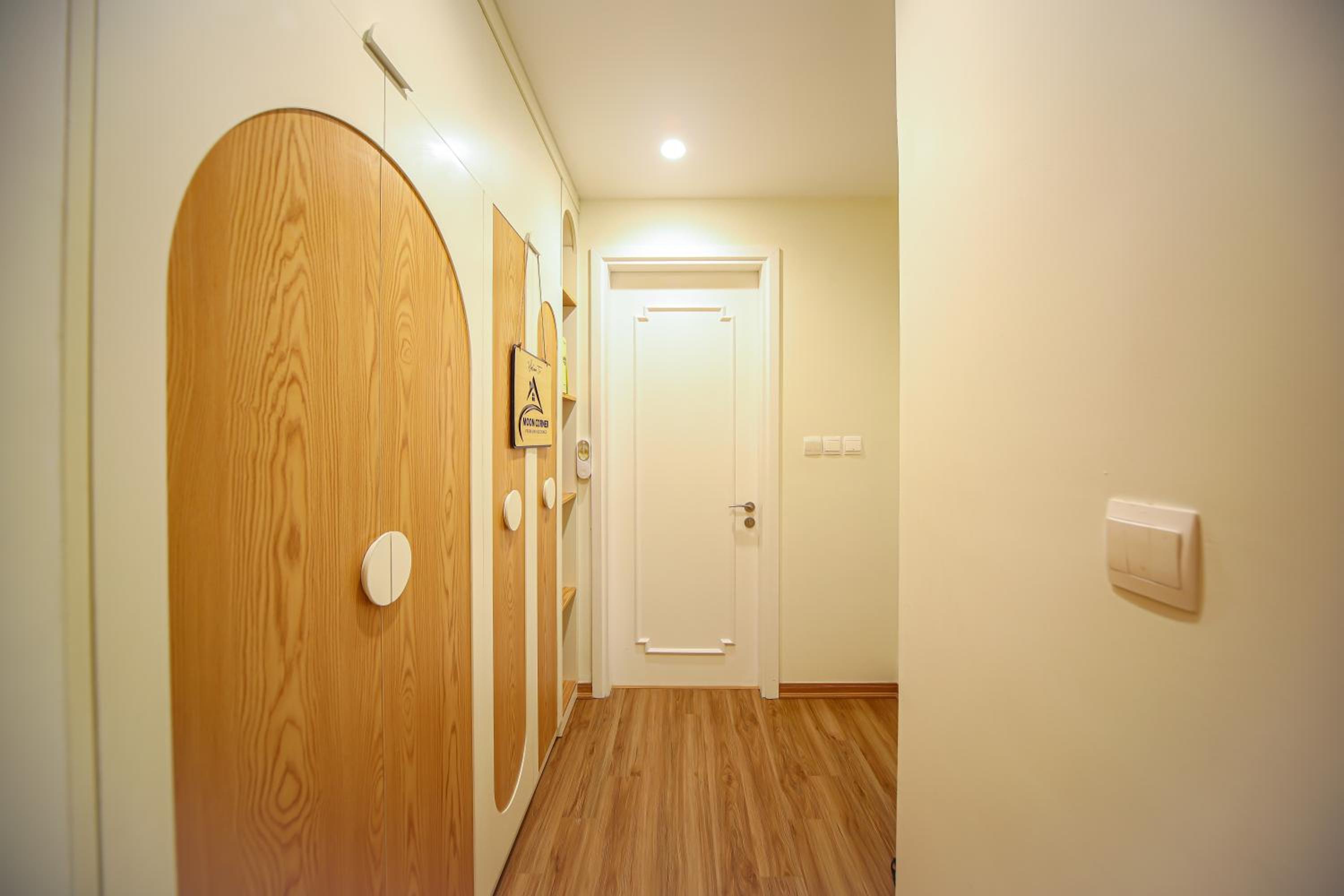 Moon Corner at Westlake, Duplex w bath, 5min to Lotte Mall