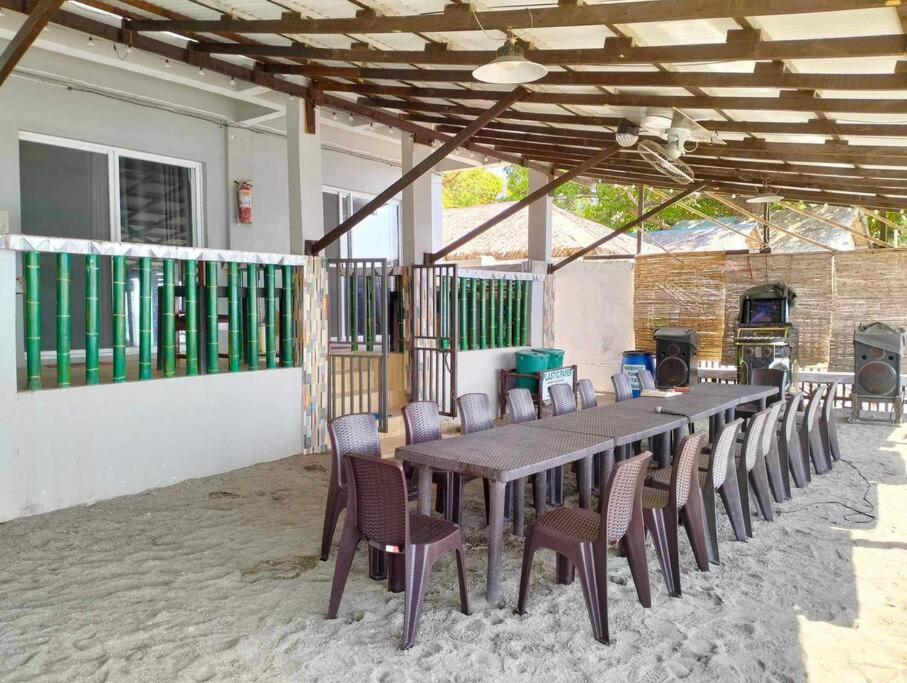 Caleboat Beach Resort