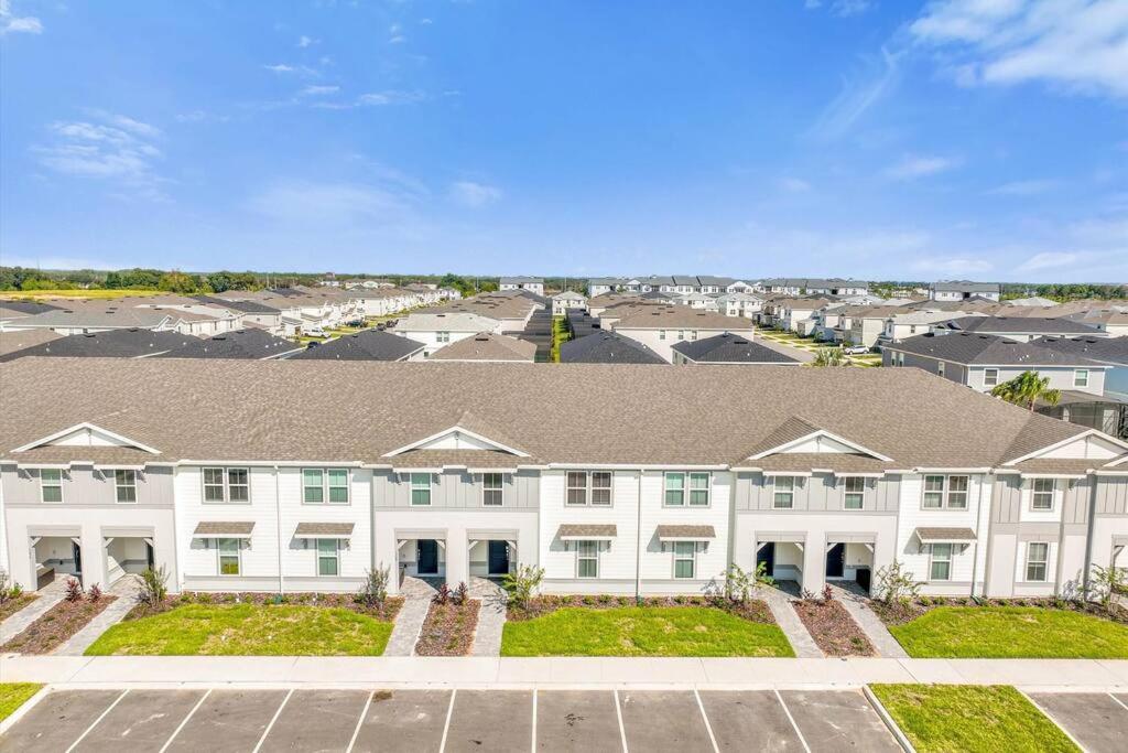 DLuxx Brand NEW House just 9Miles From Disney 1224