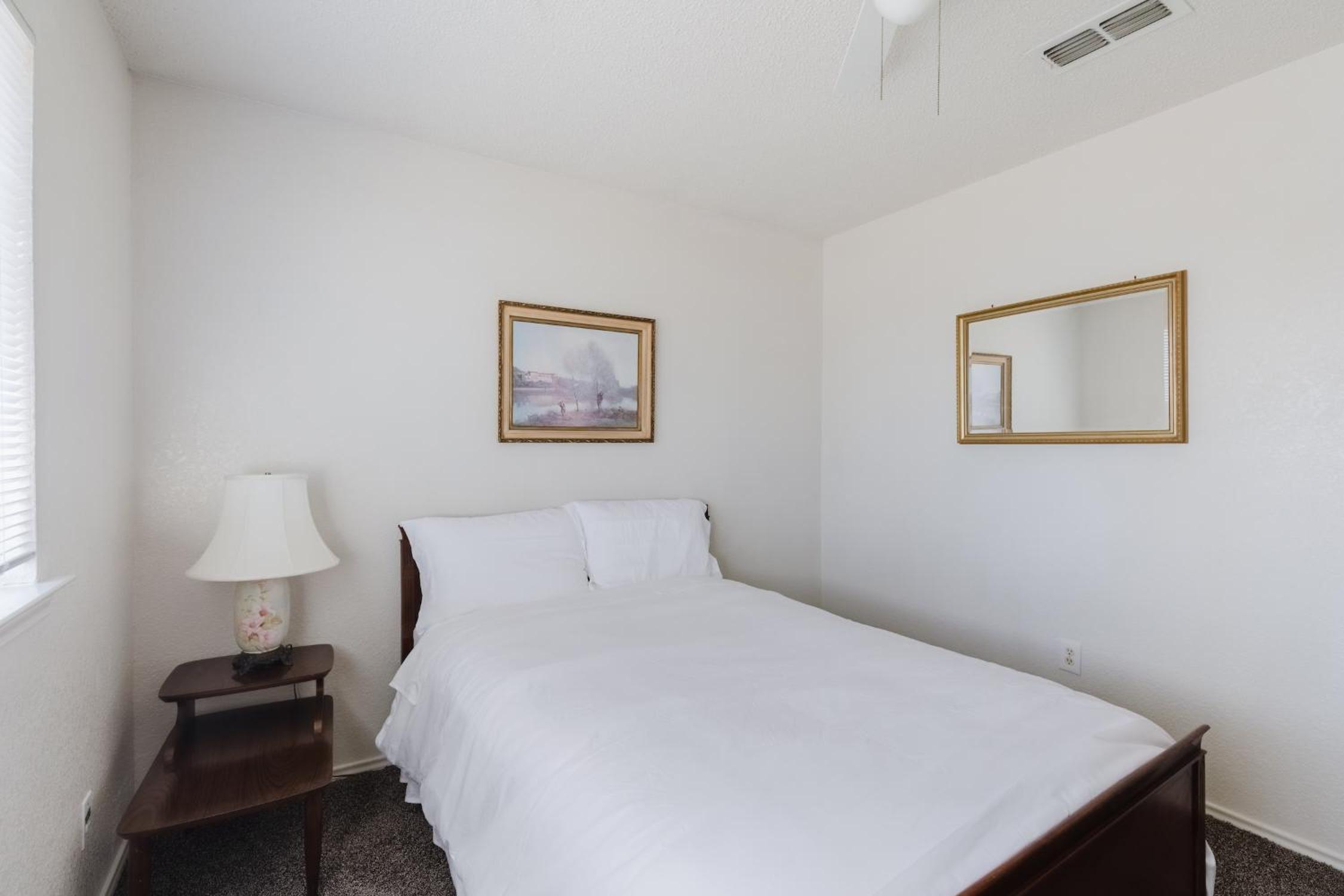 Cozy 3BR Family Home with Large Yard, Sleeps 7 view 5