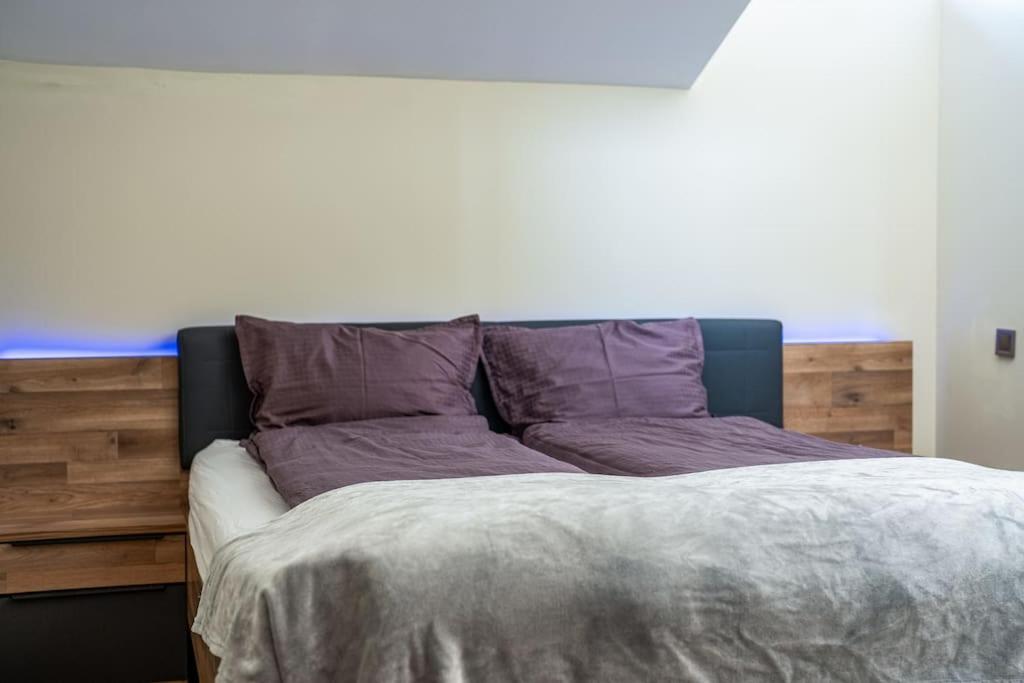 Getaway 2 Bedroom Dream Apartment - free parking