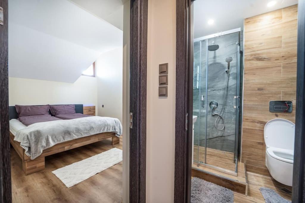 Getaway 2 Bedroom Dream Apartment - free parking