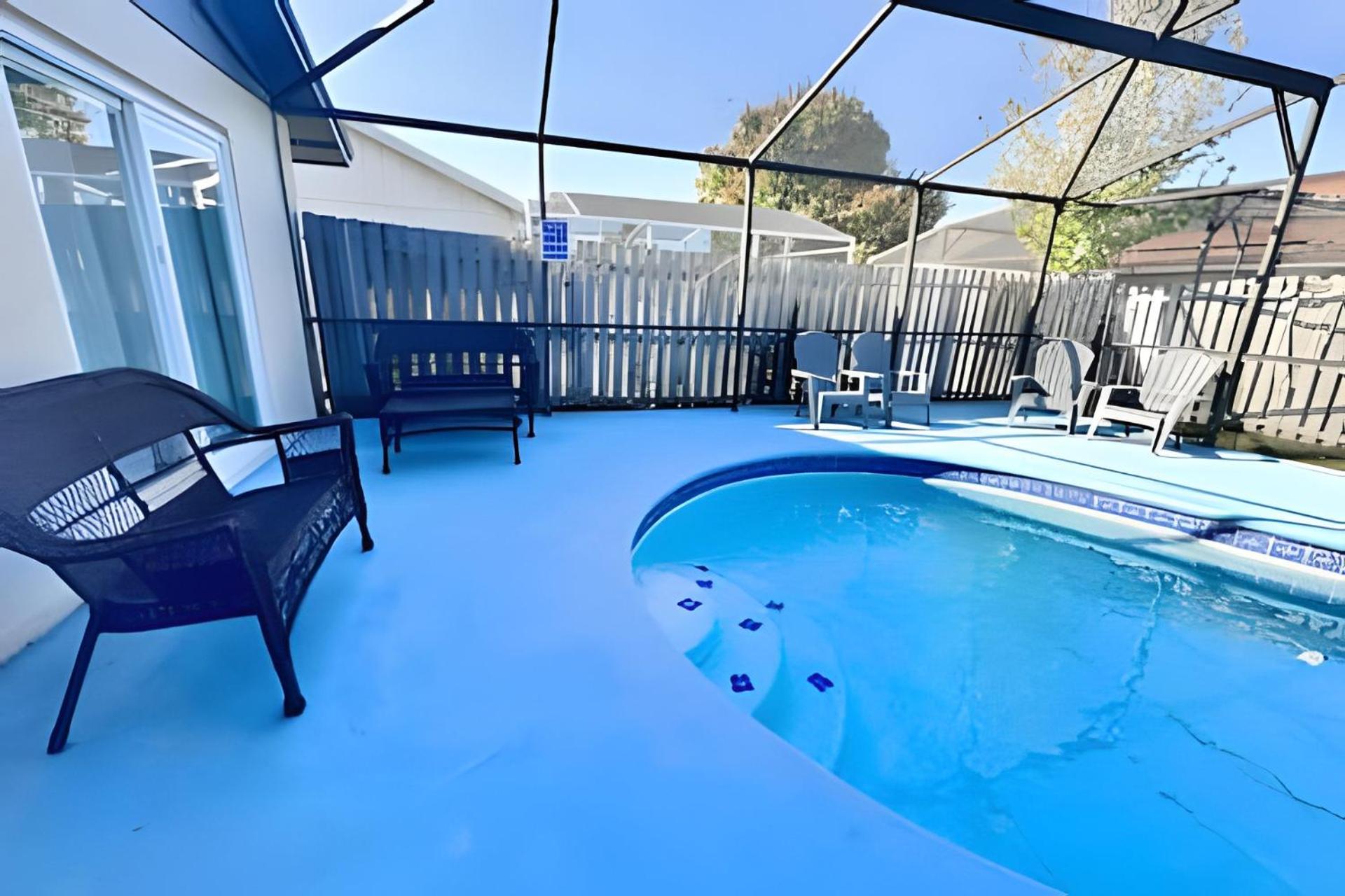 Hotel 10 mins to Disney! 3BD/2BA Villa w/ Private Pool Indian Wells - Image 1