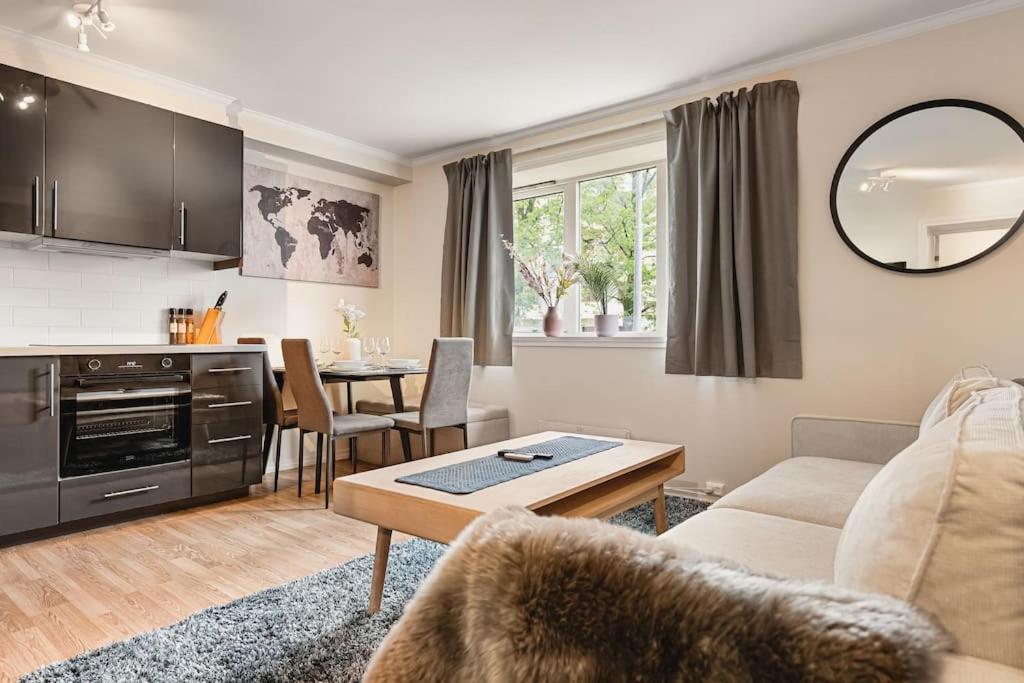 DinBNB Apartments I Family I Fully Equipped & Parking Opportunities view 5