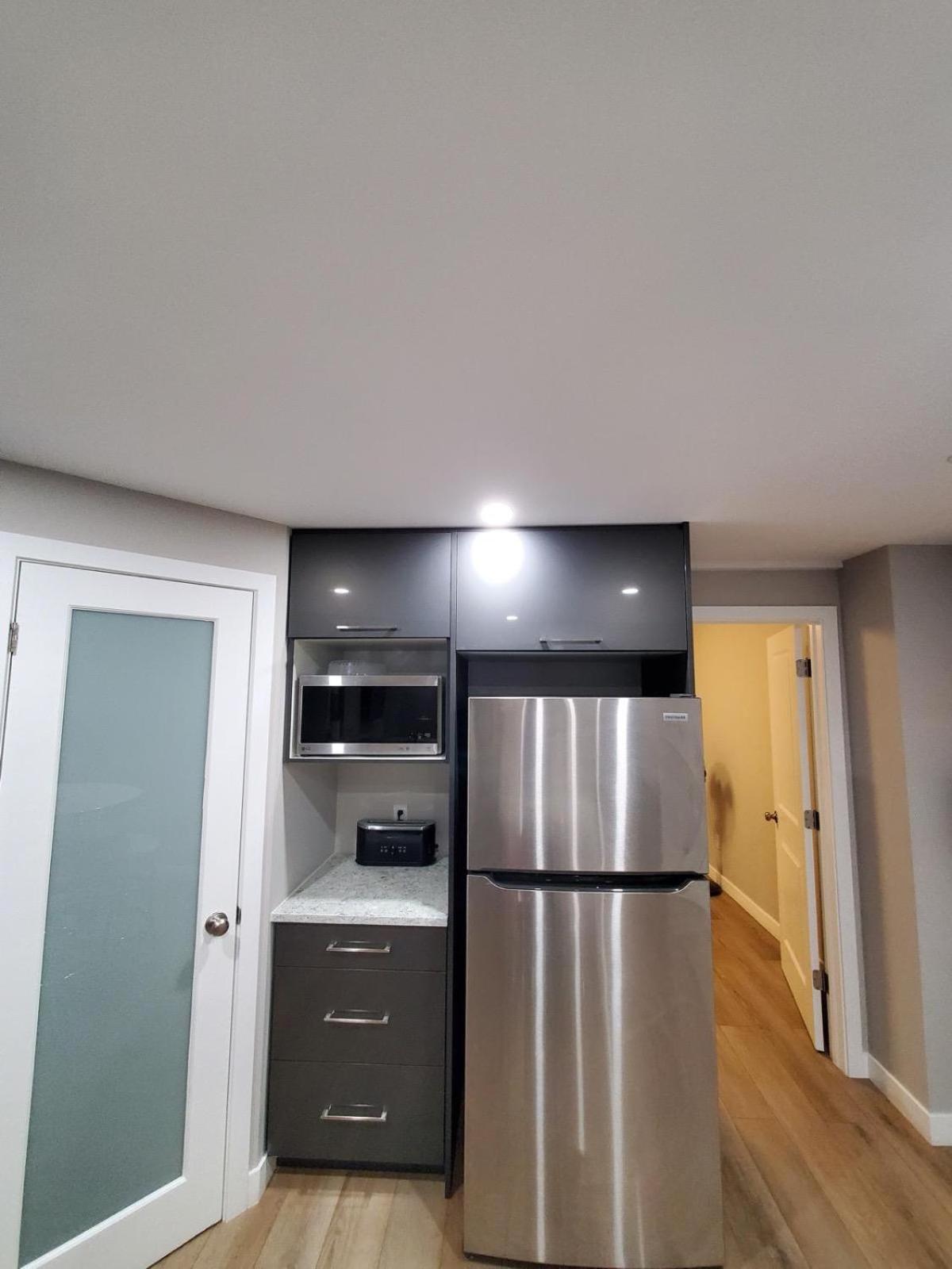 Private Entrance 2 Bed 1 Bath