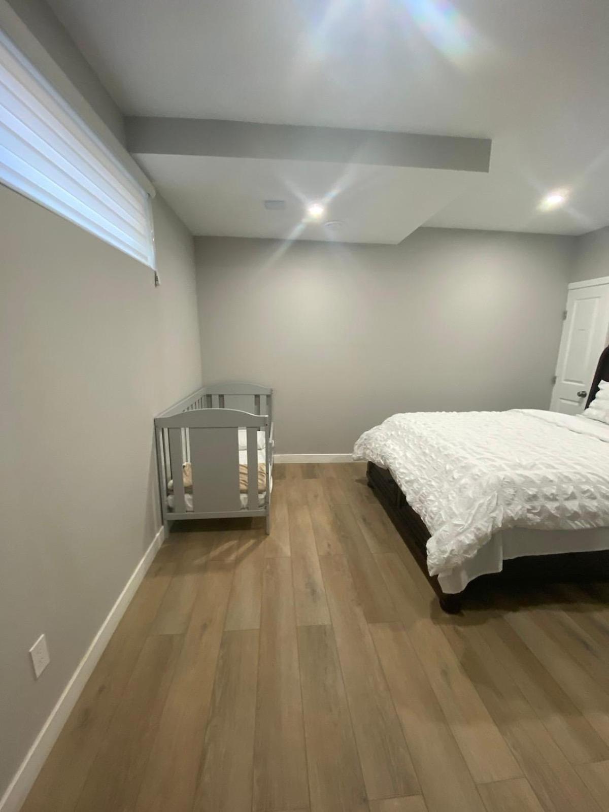 Private Entrance 2 Bed 1 Bath